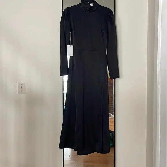 NWT | WILFRED | Baja | dress| long sleeve | black satin | size 8 - Picture 2 of 4